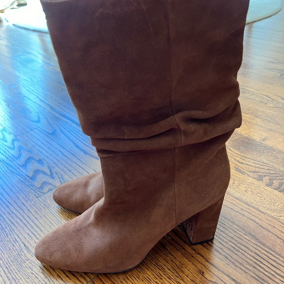 Women’s Suede Boots / Size 9 - Picture 3 of 5